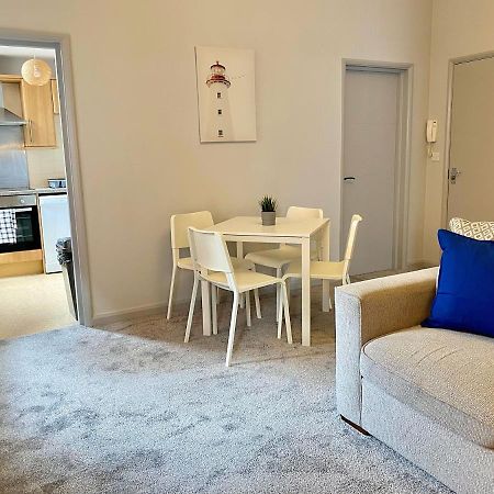 Beautiful Apartment - 5 Minute Walk To The Best Beach! - Great Location - Parking - Fast Wifi - Smart Tv - Newly Decorated - Sleeps Up To 4! Close To Bournemouth & Poole Town Centre Eksteriør bilde